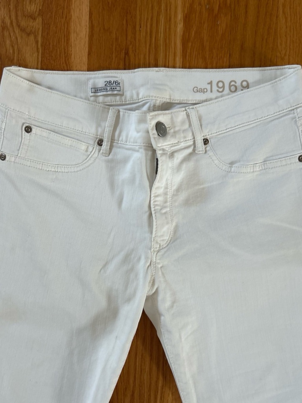GAP White Women’s Skinny Jeans
